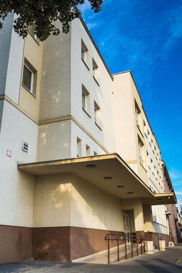 Danubius Szallo Komárno Extérieur photo